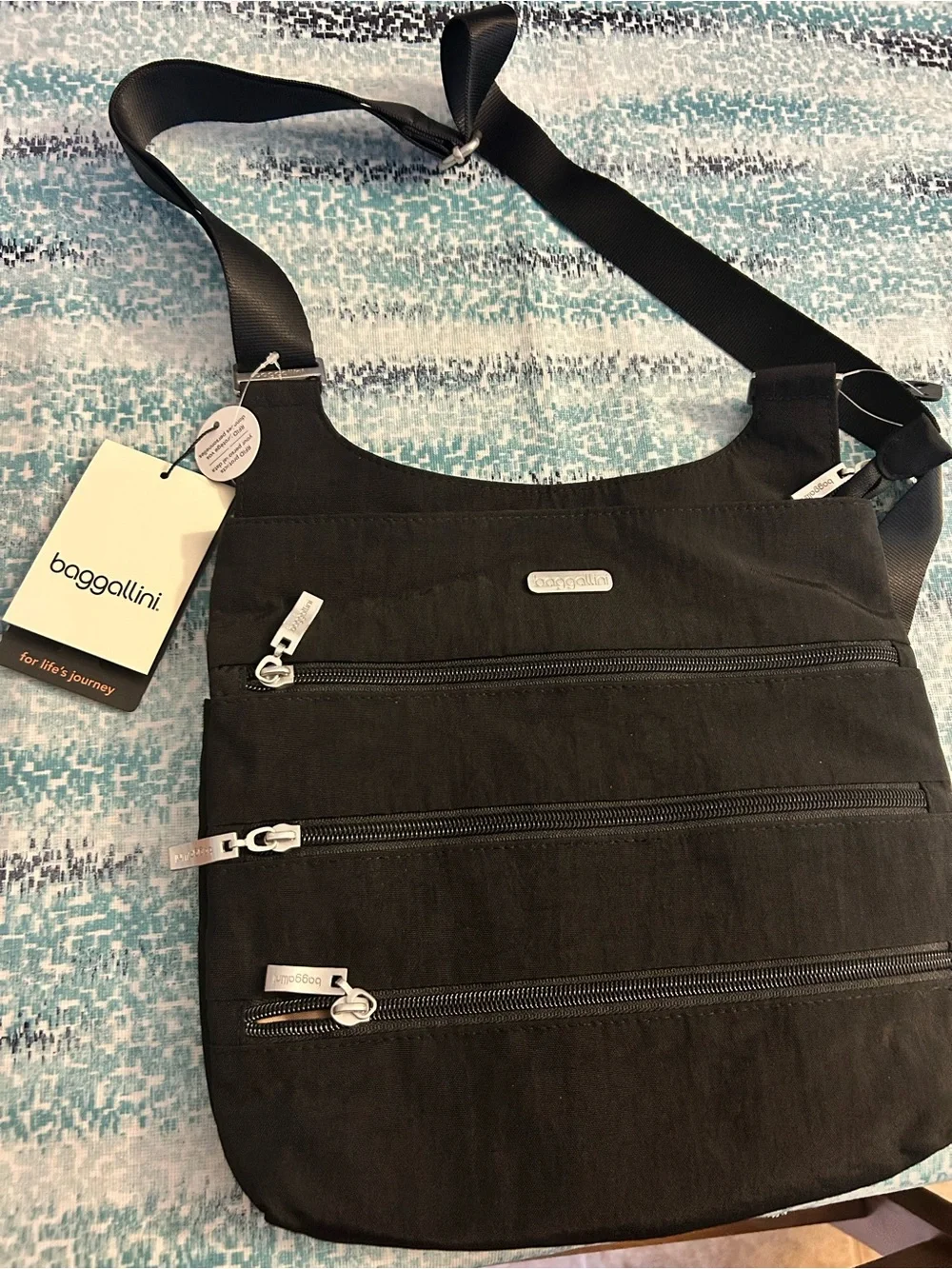 Baggallini Black Crossbody Messenger Bag with Removable Pouch
